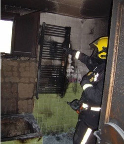 Incendio provocado por secar ropa en toallero eléctrico. AprendEmergencias