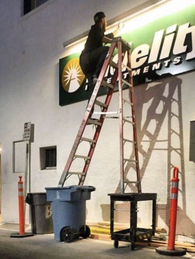 https://prevencionar.com/wp-content/uploads/2024/06/Safety-Fails-That-Would-Make-OSHA-Faint.jpg